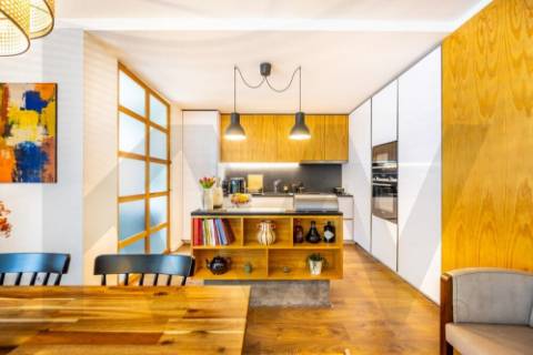 Apartamento T3 zona da Cooperativa dos Arquitetos -  completamente renovado em Aldoar 