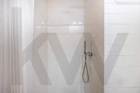 Apartamento T3 zona da Cooperativa dos Arquitetos -  completamente renovado em Aldoar 