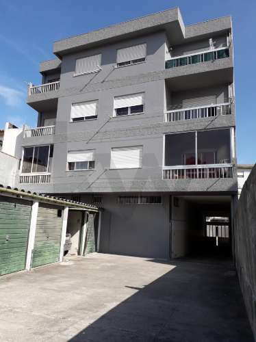 T2 com 2 Frentes em Moreira da Maia – 125m² de Conforto e Proximidade ao Metro