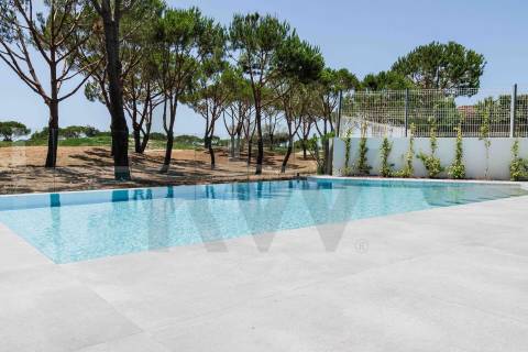 Venda moradia V5 de luxo em zona premium de Vilamoura (Algarve, Portugal)