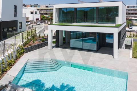 Venda moradia V5 de luxo em zona premium de Vilamoura (Algarve, Portugal)