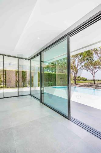 Venda moradia V5 de luxo em zona premium de Vilamoura (Algarve, Portugal)