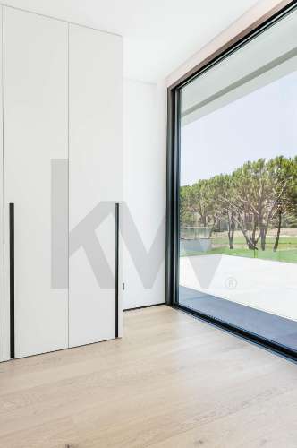 Venda moradia V5 de luxo em zona premium de Vilamoura (Algarve, Portugal)