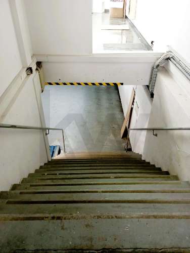 Loja com armazém e estacionamento no centro de Leça da Palmeira – Comércio, Serviços ou Restauração 