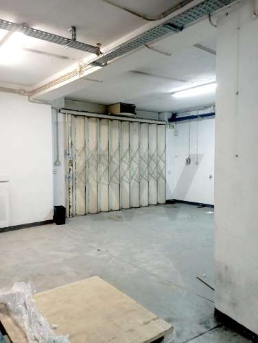 Loja com armazém e estacionamento no centro de Leça da Palmeira – Comércio, Serviços ou Restauração 