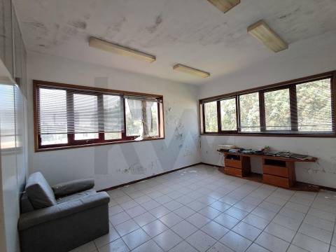 Armazém Industrial Vila Nova de Gaia