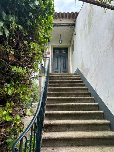 Quinta com História em Barcelinhos – Moradia T3 e Terreno