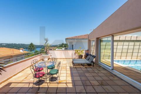 Glamorosa Moradia T4+1 com piscina – Vista Rio Douro