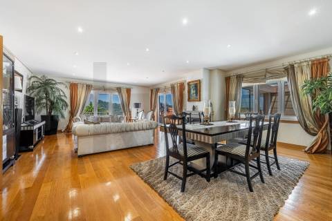 Glamorosa Moradia T4+1 com piscina – Vista Rio Douro