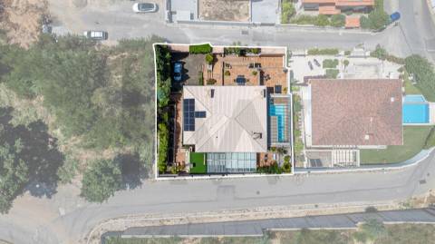 Glamorosa Moradia T4+1 com piscina – Vista Rio Douro