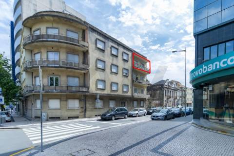 Apartamento T3, último andar junto ao (El corte Inglês) em Gaia 