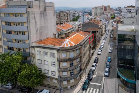 Apartamento T3, último andar junto ao (El corte Inglês) em Gaia 