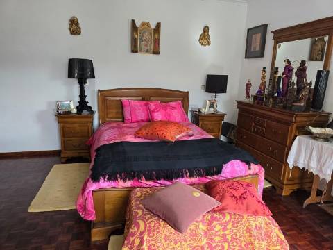 Moradia Térrea T3 em Bom Estado com Logradouro e Terreno – Rio de Moinhos, Alvelos – Barcelos