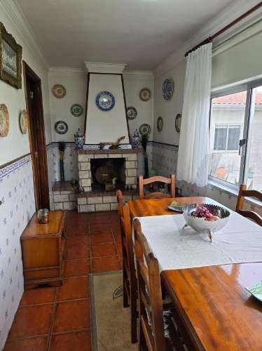 Moradia Térrea T3 em Bom Estado com Logradouro e Terreno – Rio de Moinhos, Alvelos – Barcelos