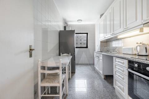 Apartamento T1 com lugar de garagem no exclusivo condomínio Les Palaces, Porto