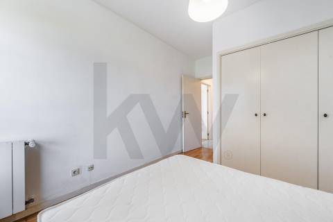 Apartamento T1 com lugar de garagem no exclusivo condomínio Les Palaces, Porto