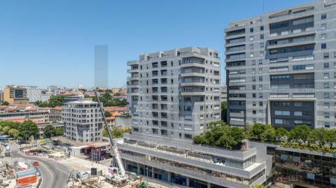 Apartamento T1 com lugar de garagem no exclusivo condomínio Les Palaces, Porto