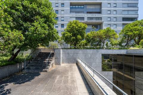 Apartamento T1 com lugar de garagem no exclusivo condomínio Les Palaces, Porto