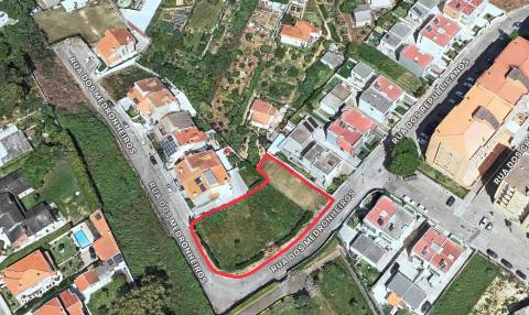 Terreno Urbano para Construção 540 m2 em V.N.Gaia