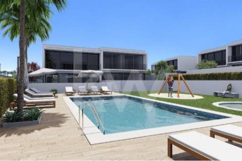 Moradia T3  Nova em Condomínio com Piscina e Vista Mar em Vila Chá, Vila do Conde, Porto