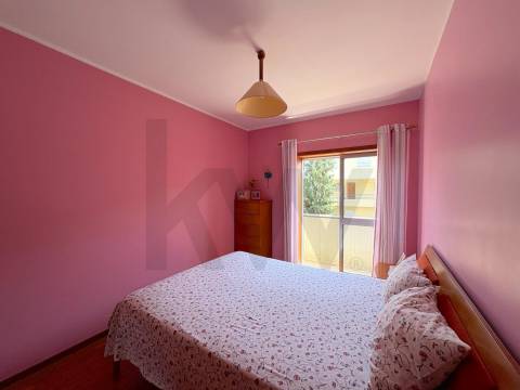 Apartamento T4 com terraço e box fechada em S. Mamede Infesta