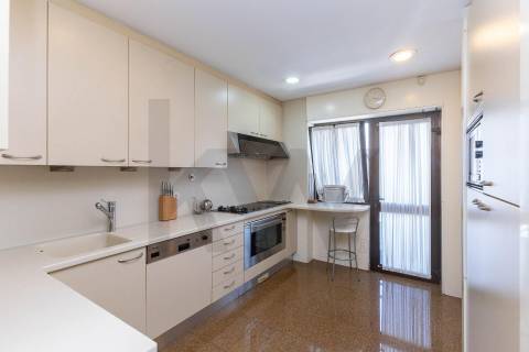 Excelente moradia T3 à Venda – Zona Premium das Antas