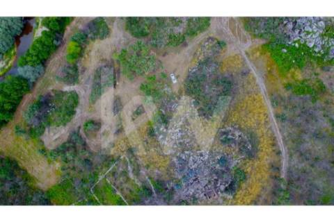 Terreno Rústico com palheiro -  Fatela | a 10 minutos do Fundão