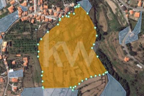 Terreno no Parque Natural da Serra da Estrela de 4,8 hectares