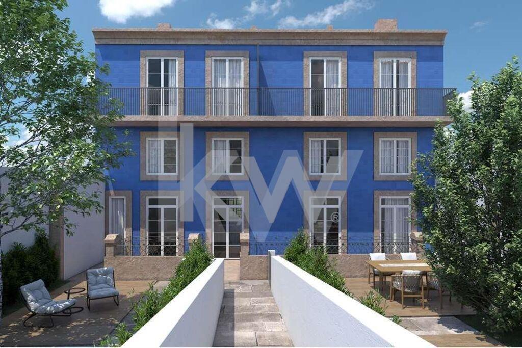 TownHouse T2 com varanda e jardim em Vila Nova de Gaia próximo à Ponte D. Luís e Jardim do Morro