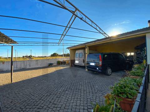 Moradia T5 em Quintas da Torre, Fundão