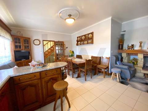 Moradia T5 em Quintas da Torre, Fundão