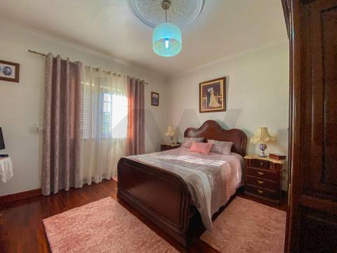 Moradia T5 em Quintas da Torre, Fundão