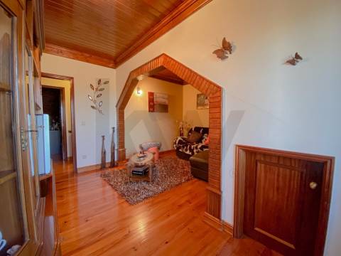 Moradia T5 em Quintas da Torre, Fundão