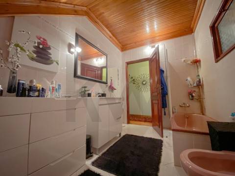 Moradia T5 em Quintas da Torre, Fundão