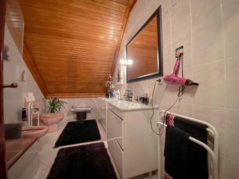 Moradia T5 em Quintas da Torre, Fundão