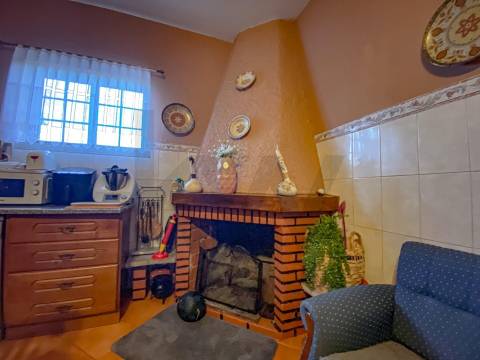 Moradia T5 em Quintas da Torre, Fundão