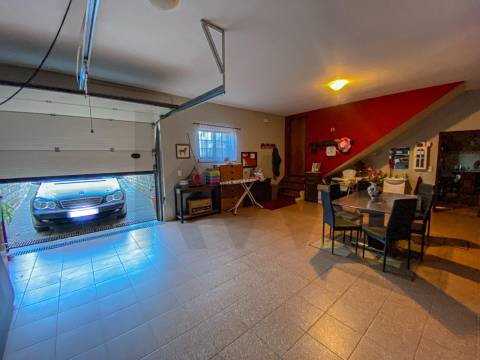 Moradia T5 em Quintas da Torre, Fundão