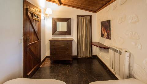 Moradia V3 térrea em primeira linha de mar - Moledo