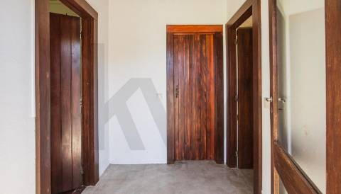 Moradia V3 térrea em primeira linha de mar - Moledo