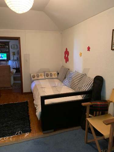 Quintinha com Duas Casas Centenárias em Pedra 