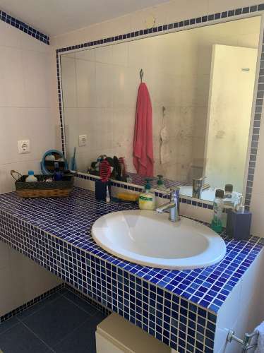 Quintinha com Duas Casas Centenárias em Pedra 