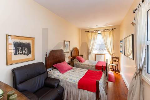 Oportunidade na Foz Velha - Moradia T3 + 1 