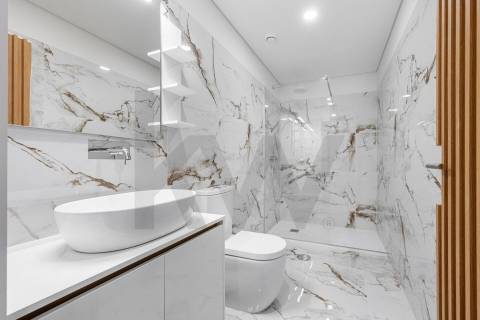 T1 novo com terraço ao "Mercado do Bolhão" na baixa do Porto