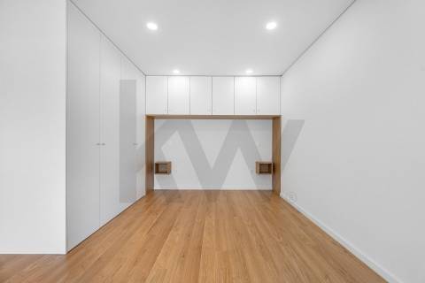 T1 novo com terraço ao "Mercado do Bolhão" na baixa do Porto