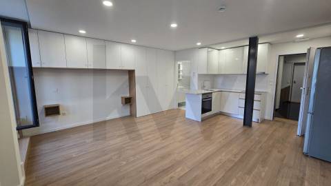 👉T1 novo ao "Mercado do Bolhão" na baixa do Porto🏡