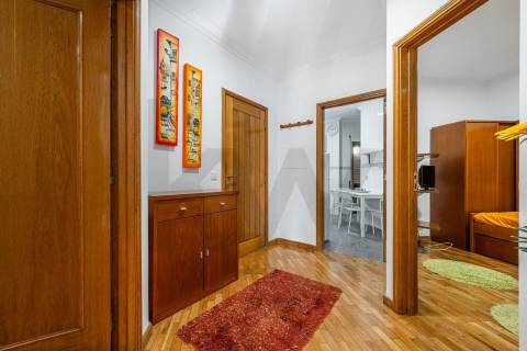 T1 + 1 na praia da Madalena