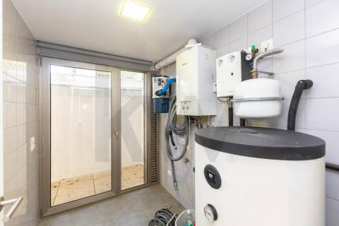 Duplex T3 com Terraço e Garagem Privativa Junto à Praia