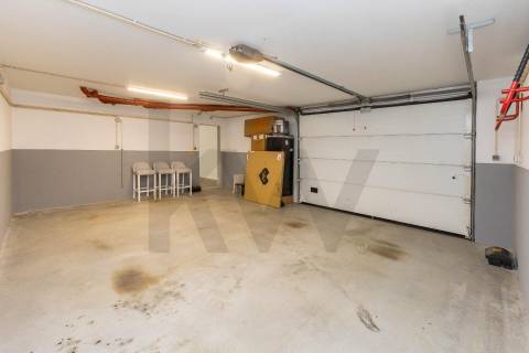 Duplex T3 com Terraço e Garagem Privativa Junto à Praia