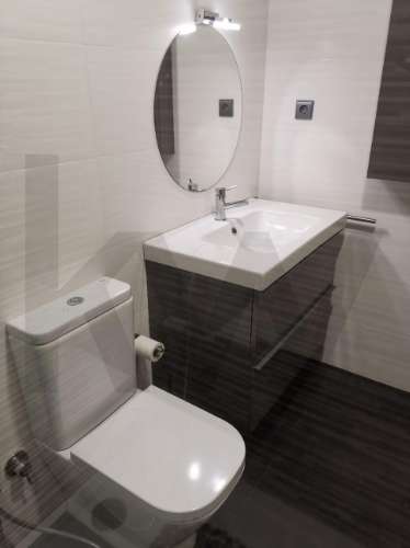 T4 (mais 2 salas), Custóias (Matosinhos), perto da feira e de transportes. Mobilado como novo.