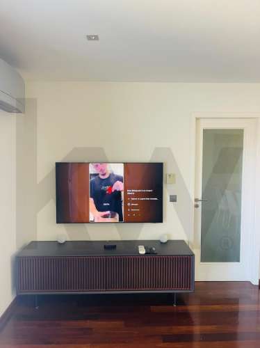 T4 (mais 2 salas), Custóias (Matosinhos), perto da feira e de transportes. Mobilado como novo.